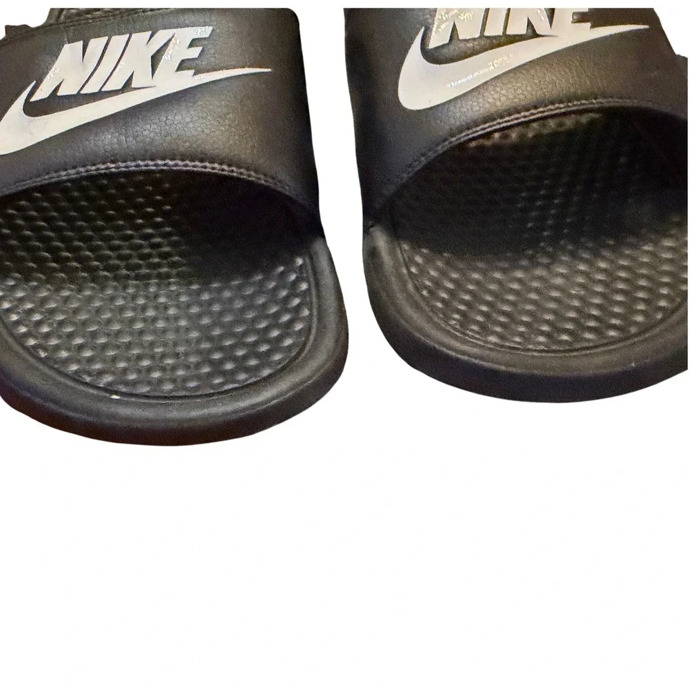 Nike Benassi JDI Black White Mens‎ Slide Sandals Size 12 EUC